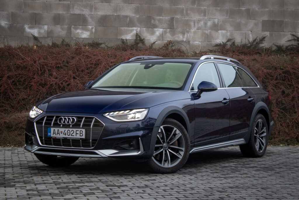 Audi A4 Allroad 45 TDI 3.0 V6  / AJ NA SPLÁTKY /