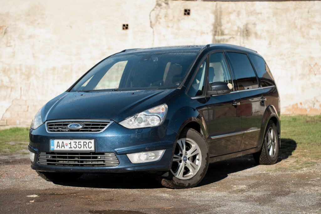 Ford Galaxy 2.0 TDCi Powershift Ghia