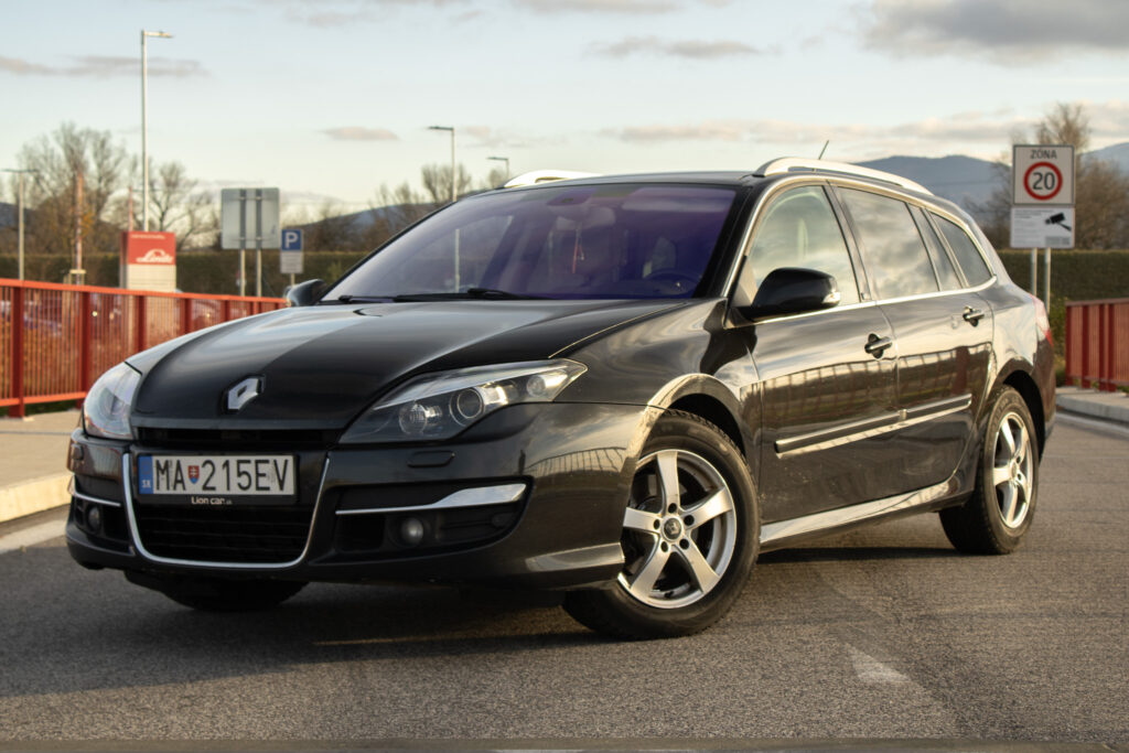 Renault Laguna 2.0 dCi Initiale A/T