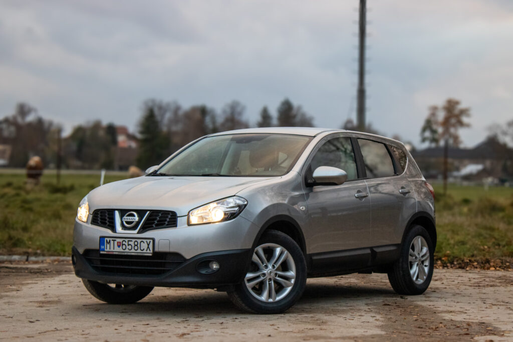 Nissan Qashqai 1.6i 96kW / AJ NA SPLÁTKY / PROTIÚČET