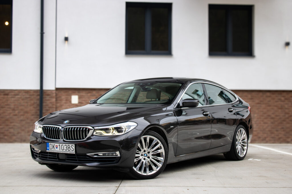 BMW Rad 6 GT 640d xDrive Gran Turismo 235kW / AJ NA SPLÁTKY / PROTIÚČET