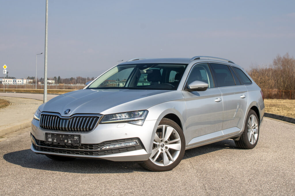 Škoda Superb Combi 2.0TDI DSG automat / AJ NA SPLÁTKY- PROTIHODNOTA /