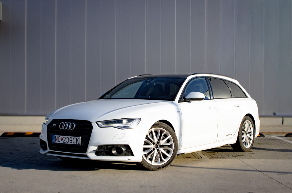 Audi A6 Avant 3.0 TDI DPF 320k quattro tiptronic.   /AJ NA SPLÁTKY/PROTIÚČET/