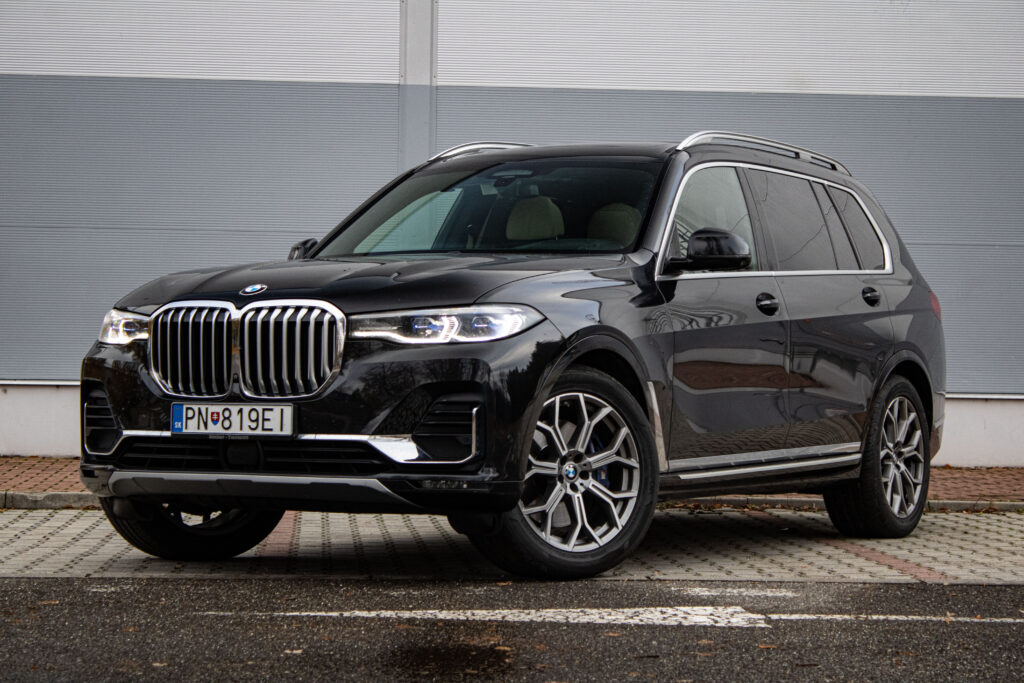BMW X7 xDrive 40i AT 250kW 2019 / AJ NA SPLÁTKY / PROTIÚČET /