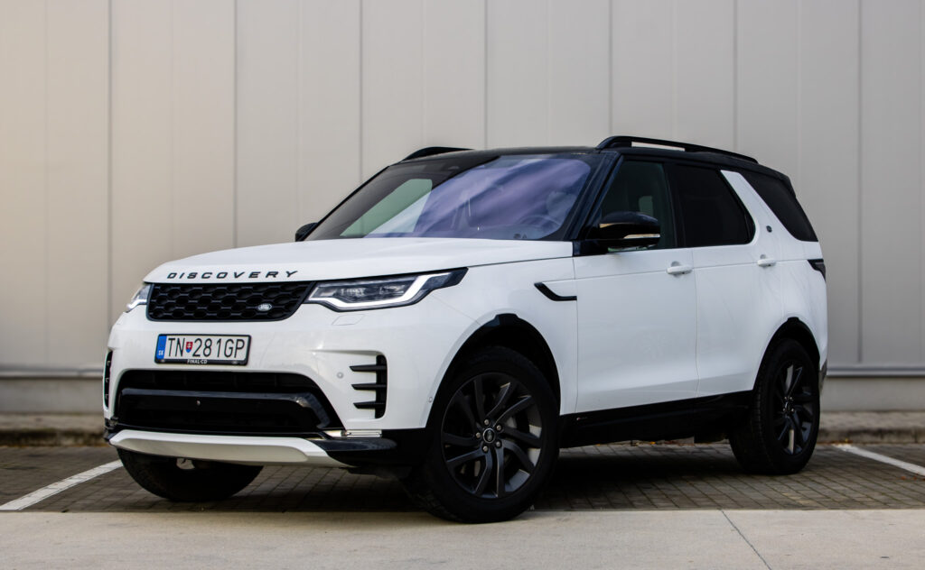 Land Rover Discovery 2.0 I4 P300 R-Dynamic SE AWD A/T.   /AJ NA SPLÁTKY/PROTIÚČET/