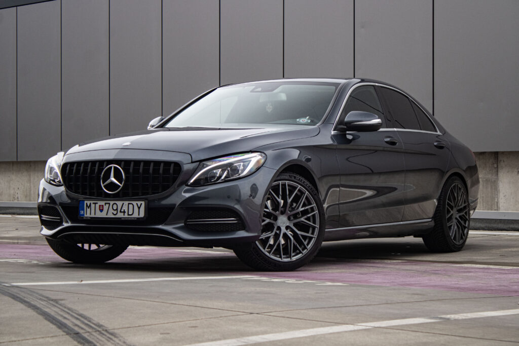 Mercedes-Benz C trieda Sedan C200 A/T 135kW 2014 / AJ NA SPLÁTKY / PROTIÚČET /