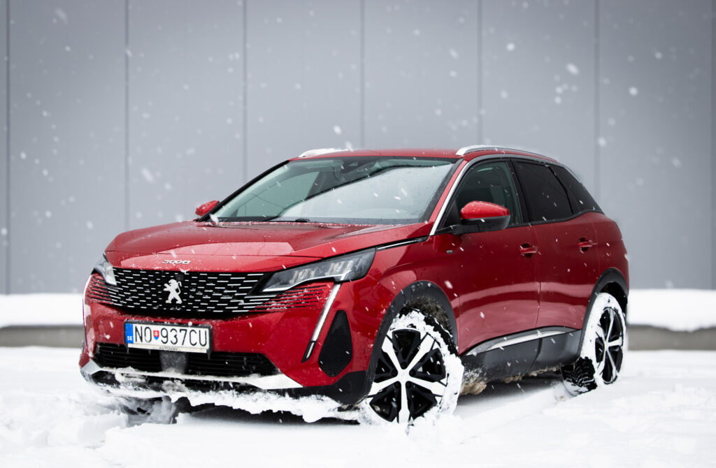 Peugeot 3008 1.5 Blue HDi 130k Allure Pack A/T.   / AJ NA SPLÁTKY/PROTIÚČET/