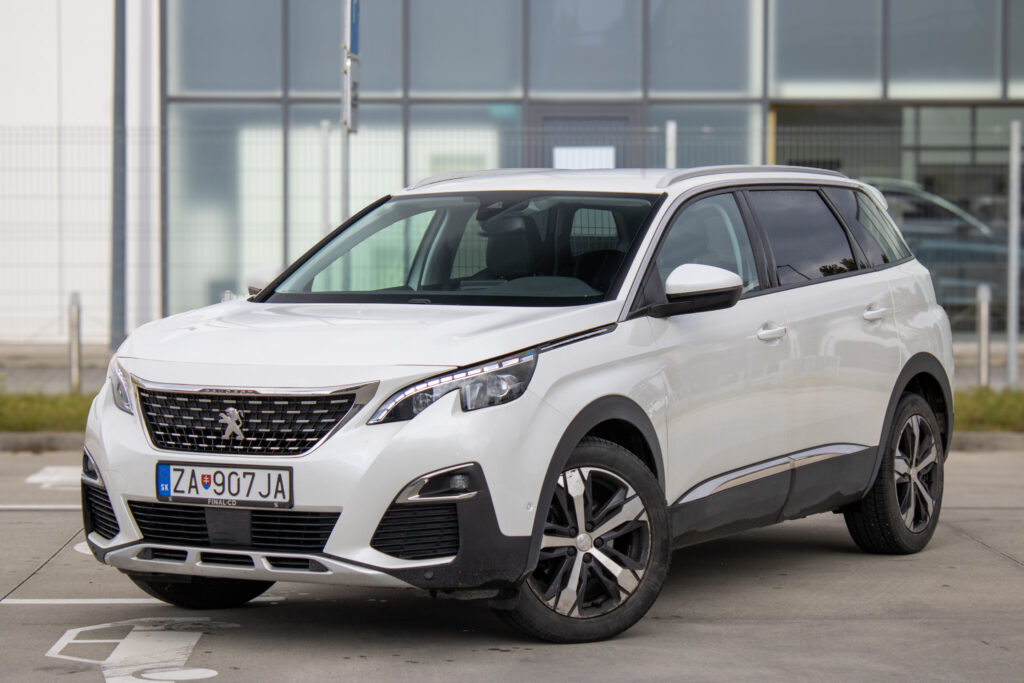 Peugeot 5008 1.5 BlueHDI 130k Allure Pack A/T, 96kW / AJ NA SPLÁTKY / PROTIÚČET /