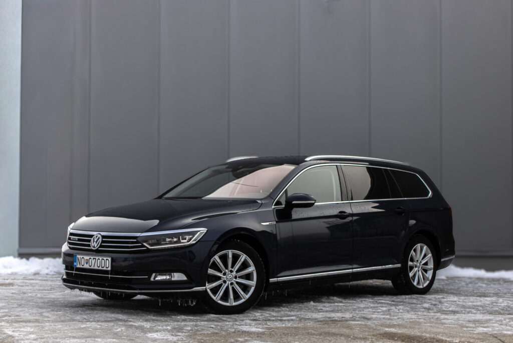Volkswagen Passat Variant 2.0 BiTDI 240k BMT Highline 4MOTION DSG /FINANCOVANIE/ PROTIÚČET/