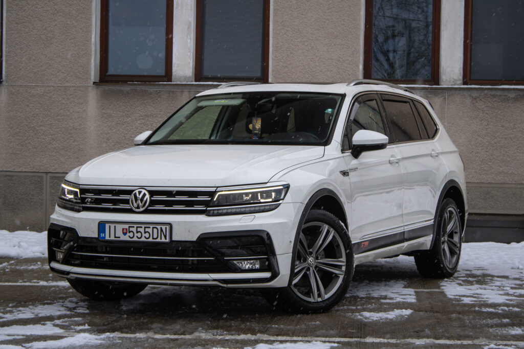 Volkswagen Tiguan Allspace R-Line 2.0 TDI 4-Motion - 7 miestne /AJ NA SPLÁTKY/PROTIÚČET/