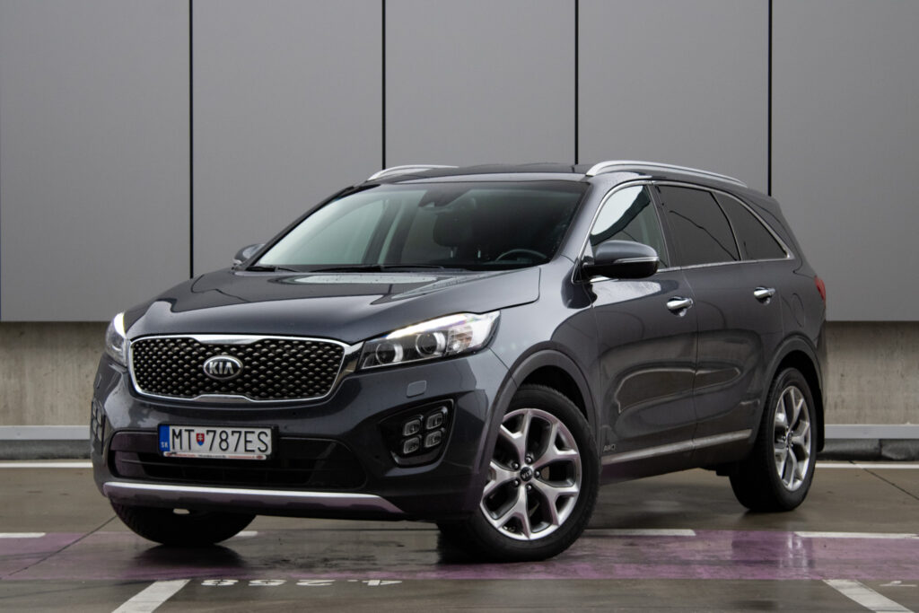 Kia Sorento 2.2 CRDi 147kW AWD Platinum / AJ NA SPLÁTKY / PROTIÚČET