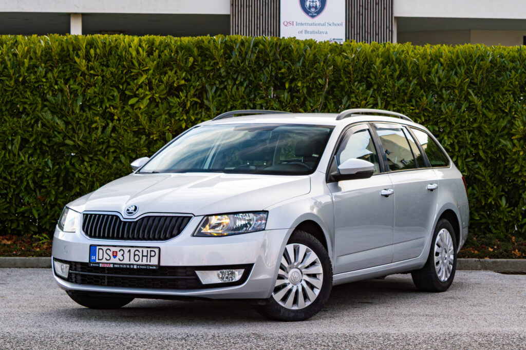 Škoda Octavia Combi 1.6 TDI 81kW / Záruka 1 rok 15 tis km / Aj na splátky /