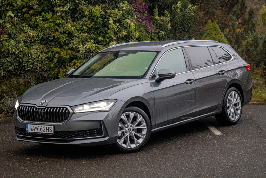 Škoda Superb Combi 110 kW, Selection 2.0 TDI / AJ SPLÁTKY / PROTIÚČET /