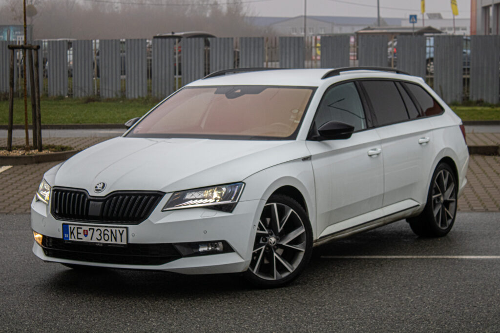 Škoda Superb Combi 2.0 TDI 190k 4x4 Sportline DSG EU6 / AJ SPLÁTKY / PROTIÚČET /