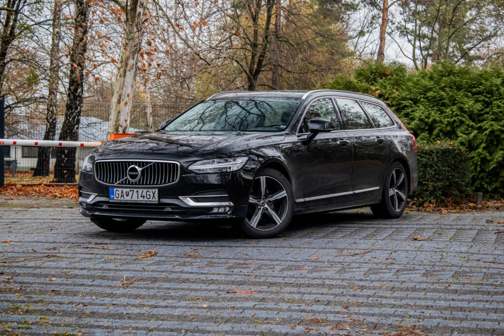 Volvo V90 / AJ NA SPLÁTKY / PROTIÚČET / PREVERENÉ