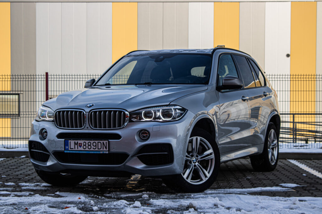 BMW X5 M50d A/T, 280kW, A8, 5d. / AJ NA SPLÁTKY / PROTIÚČET /