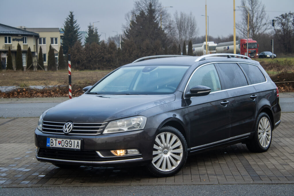 Volkswagen Passat Variant 2,0 TDI 100 KW Comfortline MT6 /AJ NA SPLÁTKY / PROTIÚČET/
