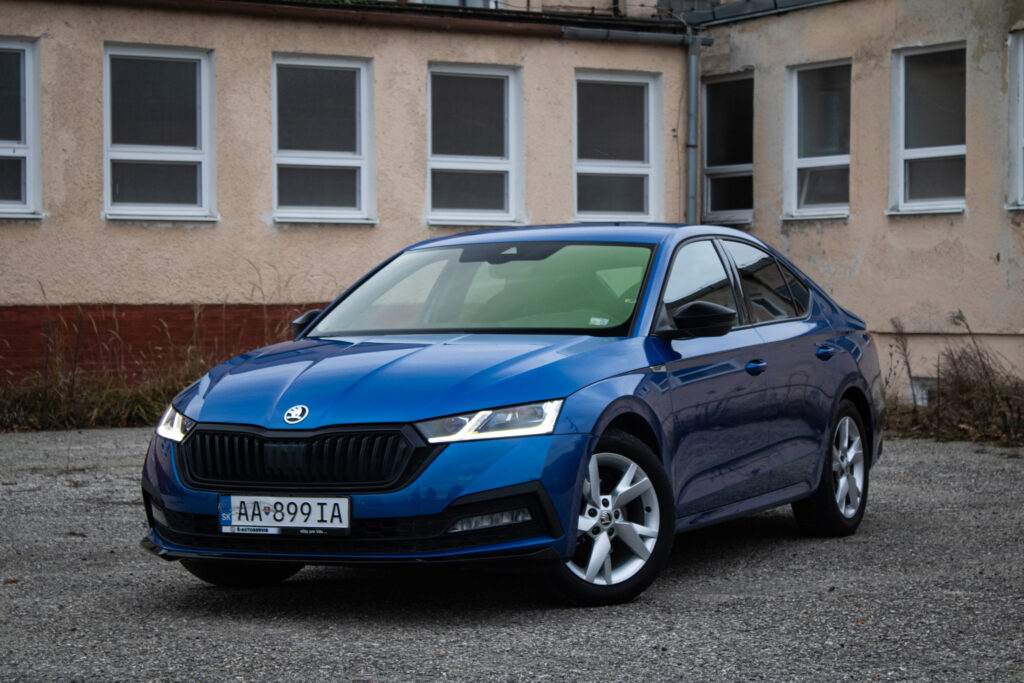 Škoda Octavia 2.0 TDI SCR Sportline DSG / AJ NA SPLÁTKY / PROTIÚČET /