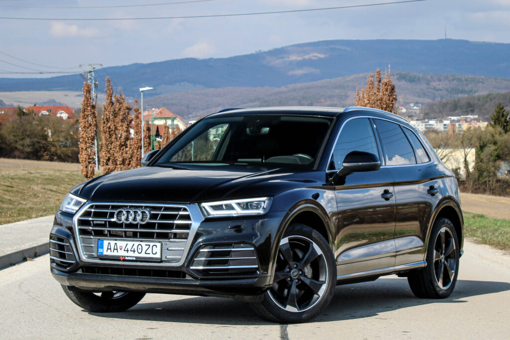Audi Q5 2.0 TDI 140kW S-LINE QUATTRO STRONIC / AJ NA SPLÁTKY / PROTIÚČET /
