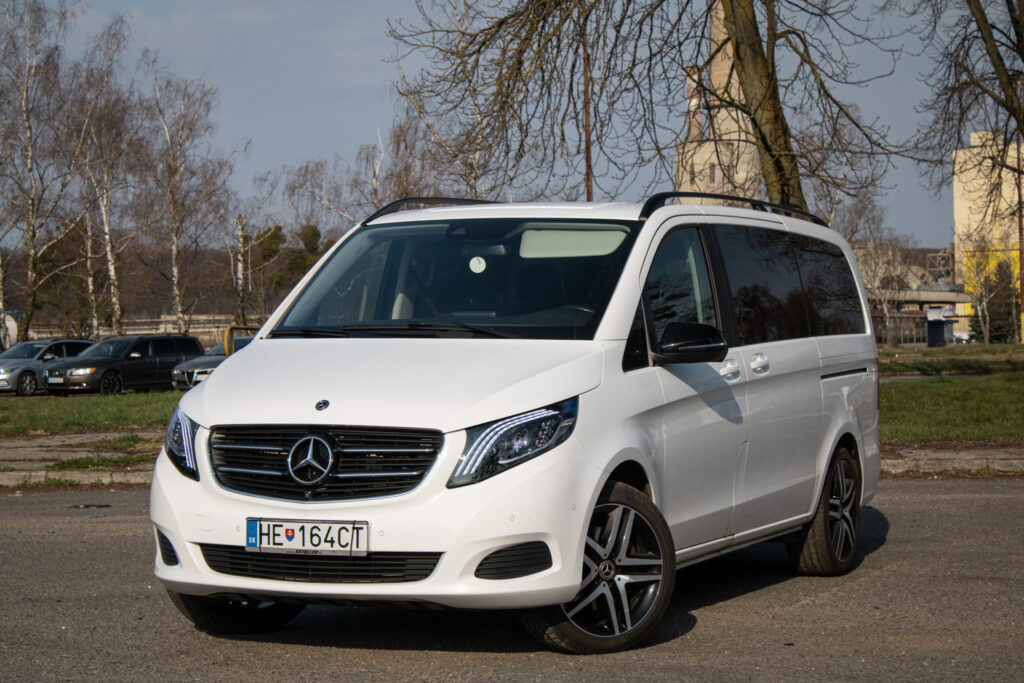 Mercedes-Benz V trieda V250 d lang 4MATIC A/T / AJ NA SPLÁTKY / PROTIÚČET/