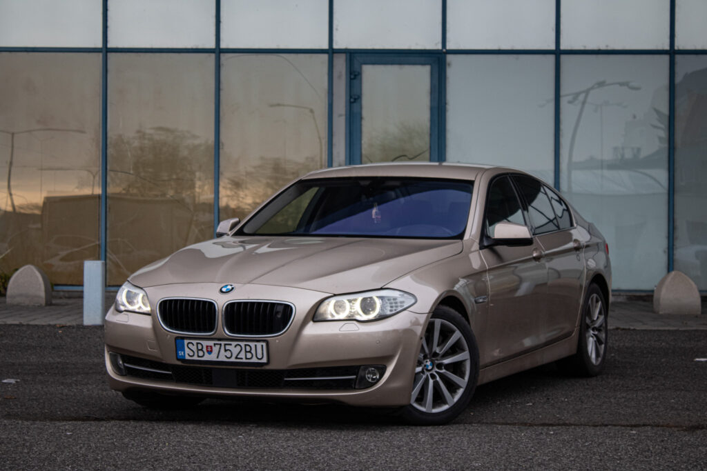 BMW Rad 5 530d A/T / AJ NA SPLÁTKY / PROTIÚČET/