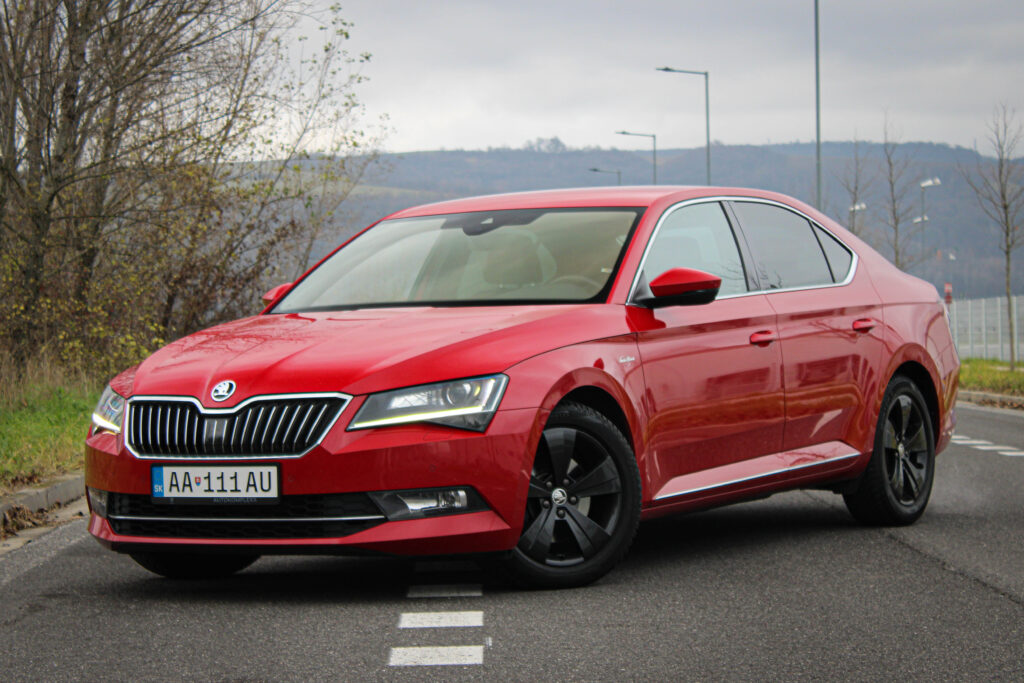 Škoda Superb 140kw DSG 4x4 LK / FINANCOVANIE / PROTIÚČET /