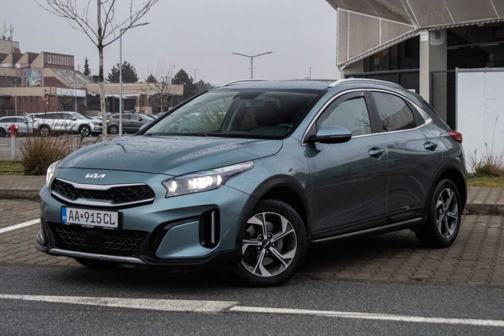 Kia XCeed 1.5 T-GDi Gold, 117,5kW (2023) / AJ NA SPLÁTKY / PROTIÚČET /