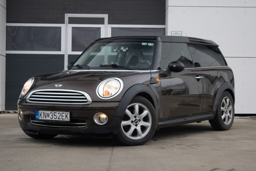 Mini Clubman 1.6 A/T - AJ NA SPLÁTKY/PROTIÚČET