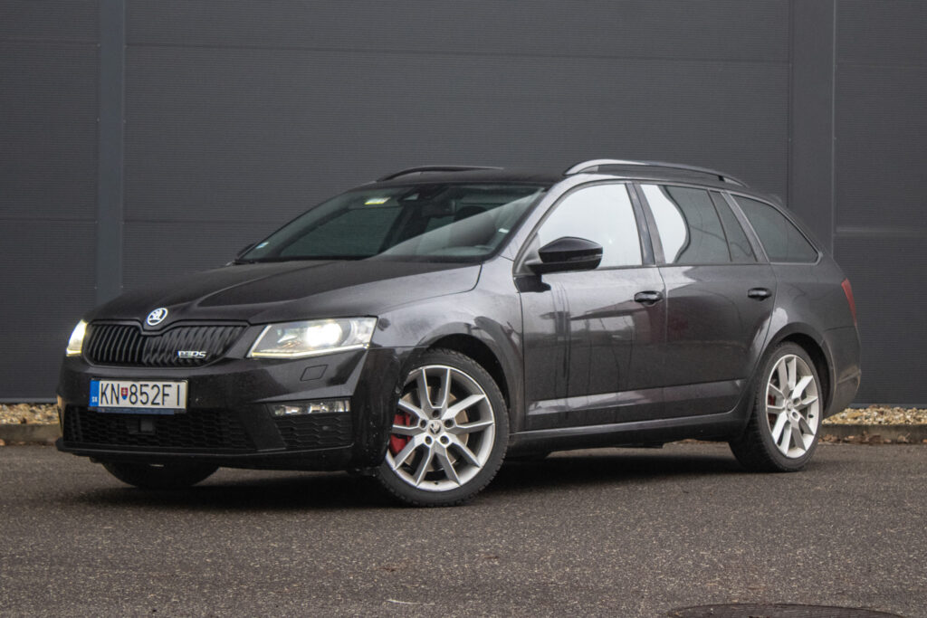 Škoda Octavia Combi 2.0 TDI DPF RS DSG
