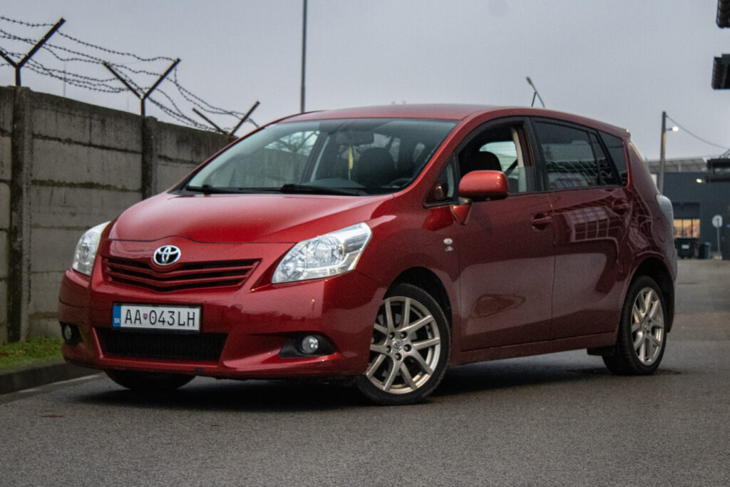 Toyota Verso 2.2 I D-CAT 150