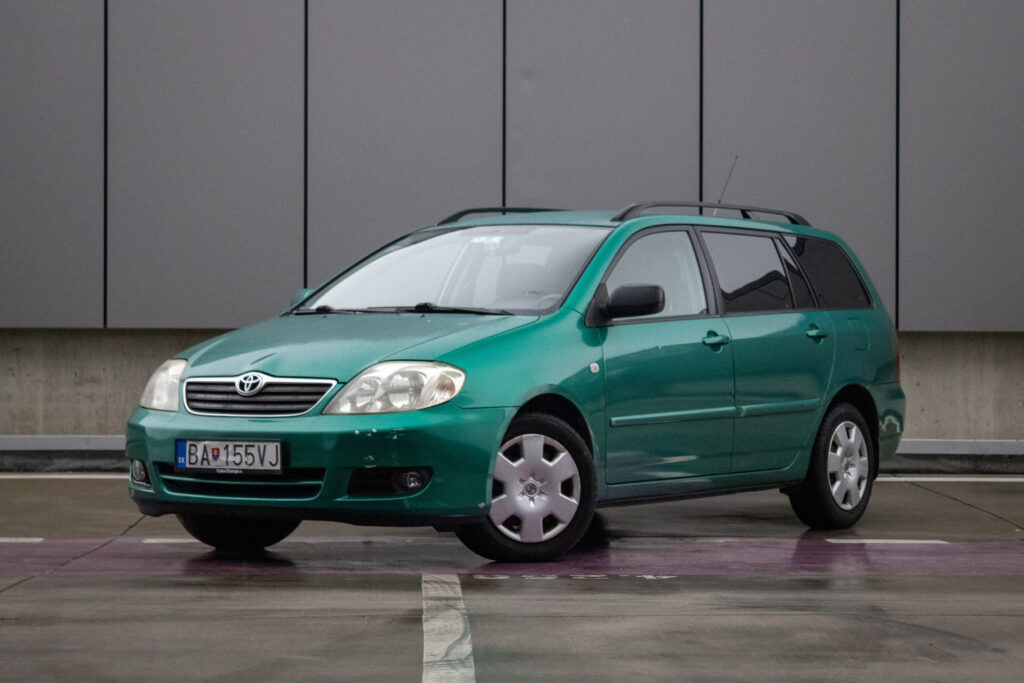 Toyota Corolla Combi 1.4 VVT-i Terra / AJ NA SPLÁTKY / PROTIÚČET /