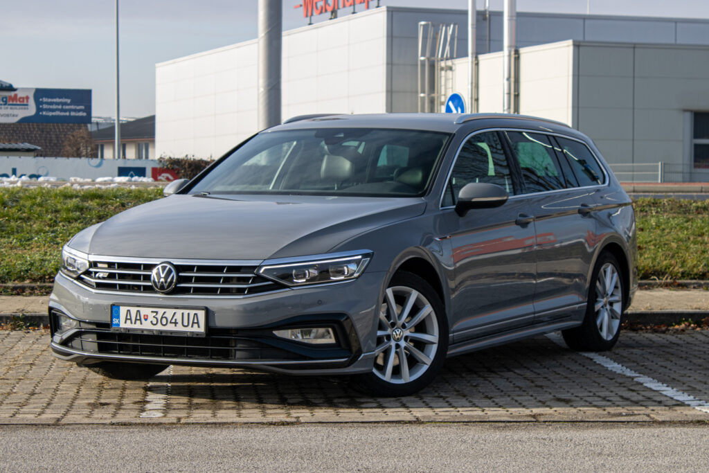 Volkswagen Passat Variant 2.0 TDI  147KW R-LINE DSG WEBASTO