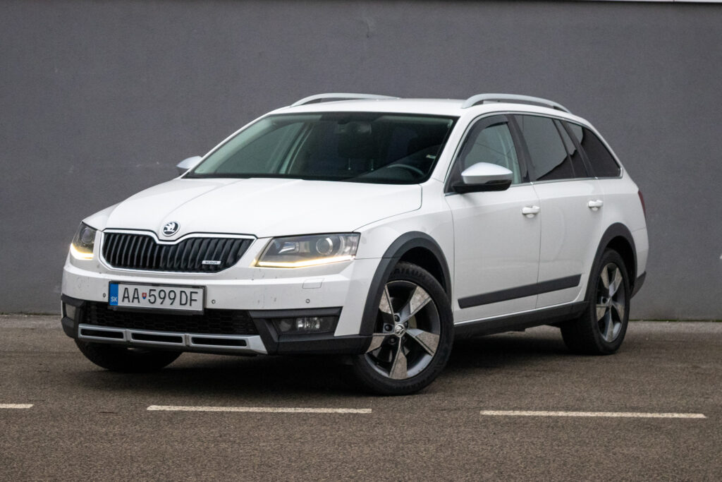 Škoda Octavia Combi SCOUT2.0 TDI DSG 4x4