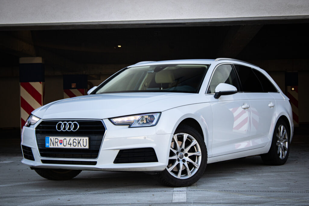 Audi A4 Avant 2.0 TFSI S-Tronic / AJ NA SPLÁTKY / PROTIHODNOTA /