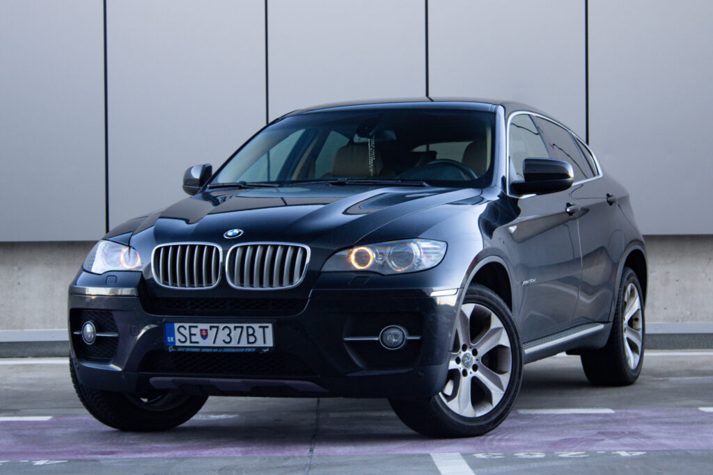 BMW X6 3.0d Xdrive 180kW / AJ NA SPLÁTKY / PROTIÚČET