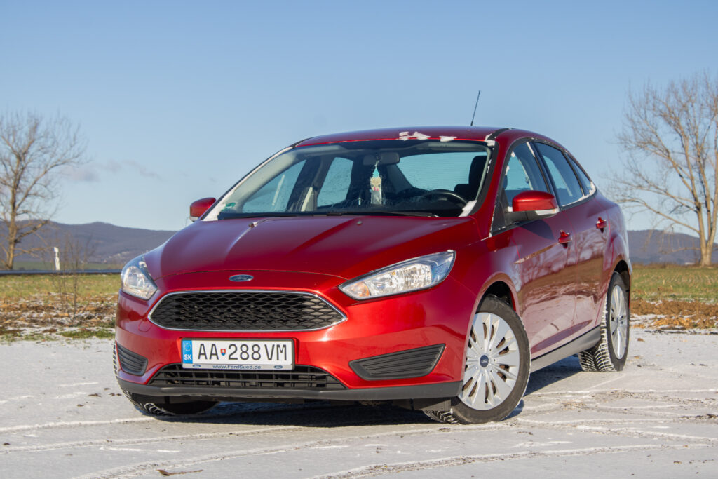 Ford Focus 1.0 EcoBoost trend / AJ NA SPLÁTKY / PROTIHODNOTA /