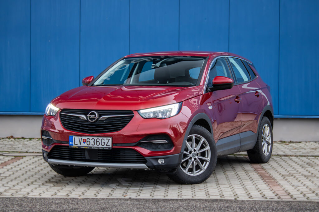 Opel Grandland X 1.5 CDTI, 96kW, M6 / AJ NA SPLÁTKY / PROTIÚČET /