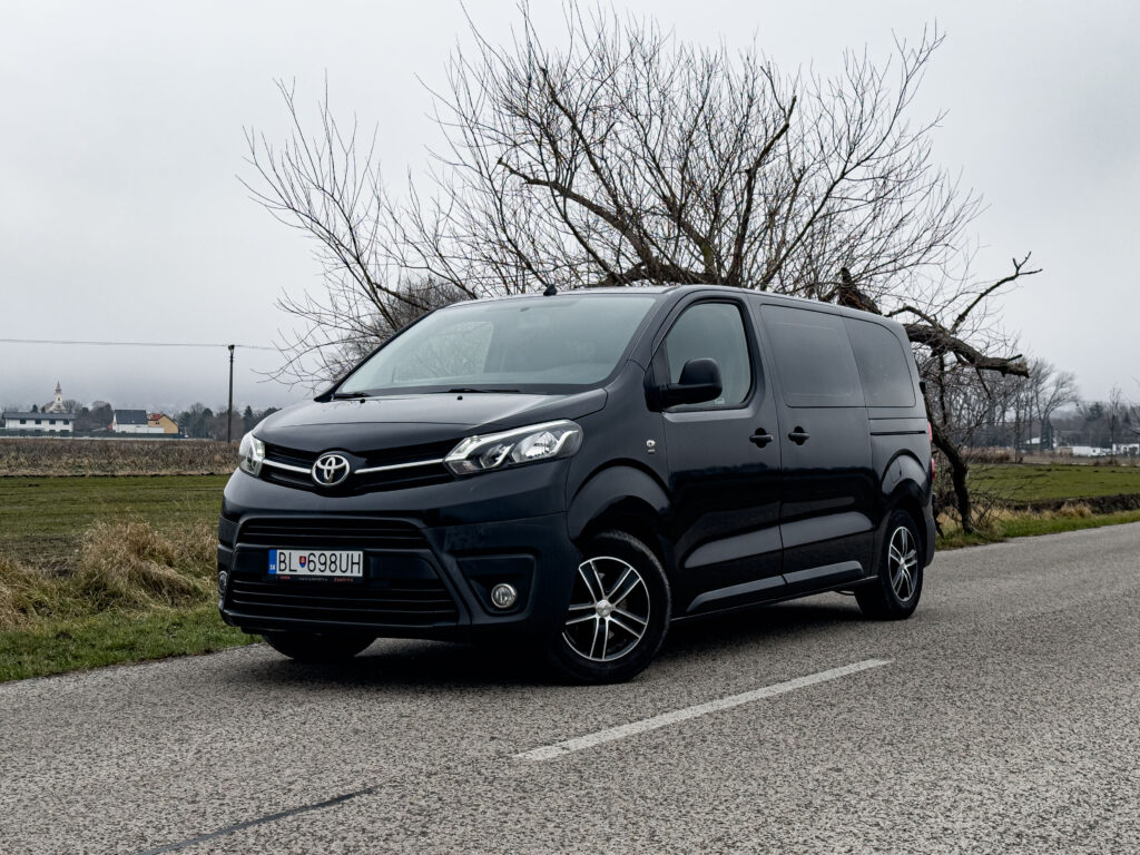 Toyota Proace Verso 110kW 2017 6-miestne / AJ NA SPLÁTKY / PROTIÚČET /