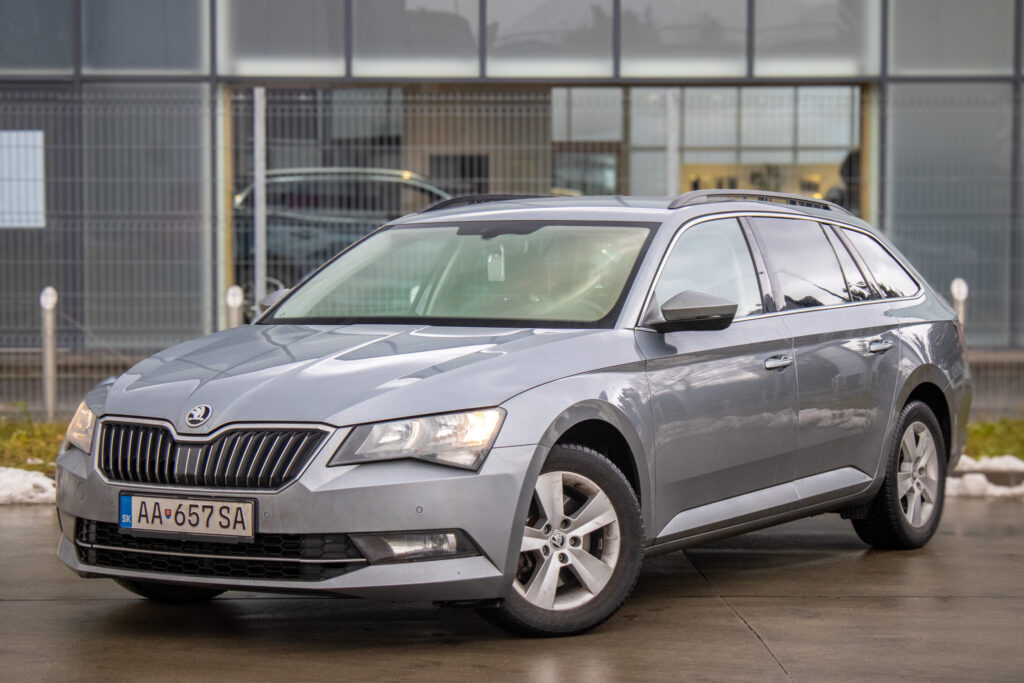 Škoda Superb Combi 1.6 TDI Ambition, M6, 88kW / AJ NA SPLÁTKY / PROTIÚČET /