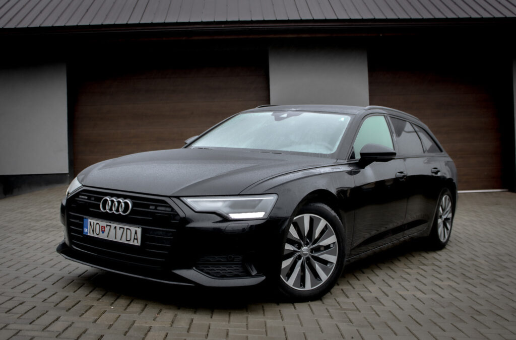 Audi A6 Avant 45 3.0 TDI mHEV Sport quattro tiptronic.  /FINANCOVANIE/PROTIÚČET/
