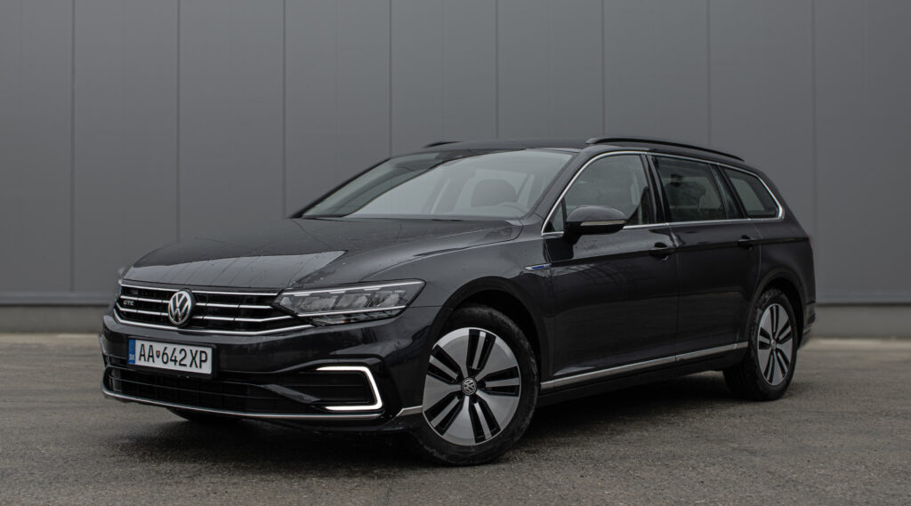 Volkswagen Passat VW  GTE 1.4 TSI PHEV.   /FINANCOVANIE/PROTIÚČET/
