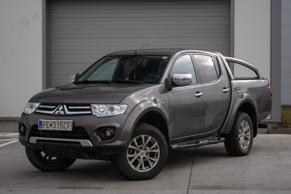 Mitsubishi L 200 2.5 DI-D, 131kW /AJ NA SPLÁTKY/PROTIÚČET/