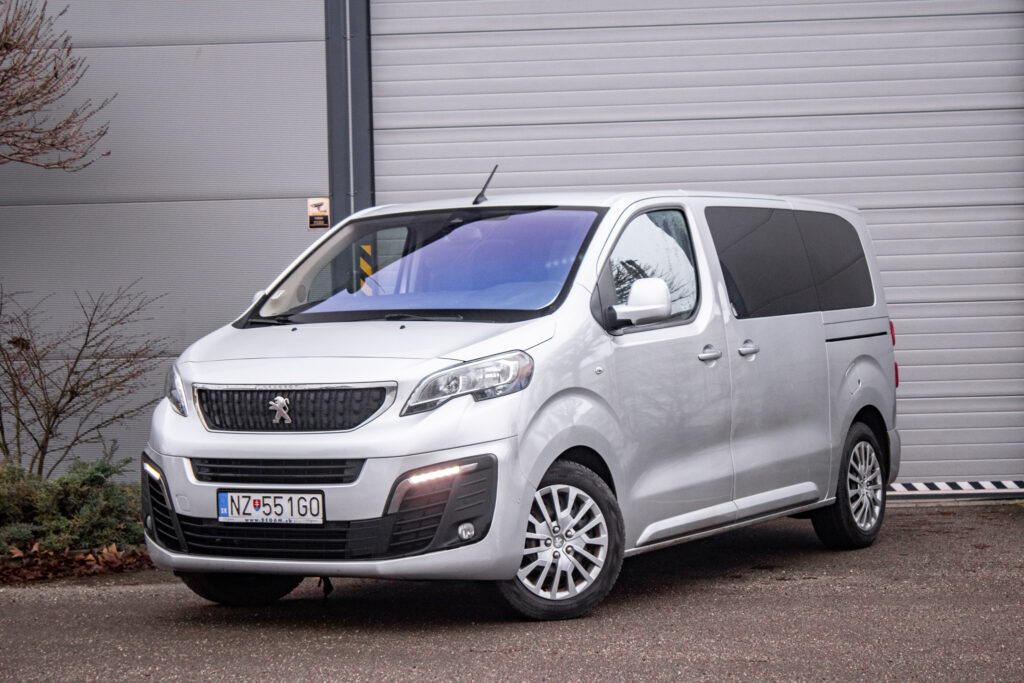 Peugeot Traveller 2.0HDI 110kw MT/6 2018 8-miestne / AJ NA SPLÁTKY / PROTIÚČET