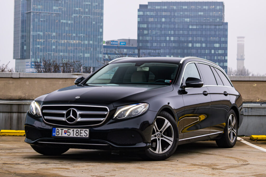 Mercedes-Benz E200d 110kW Avantgarde / Aj na splátky / Protiúčet /