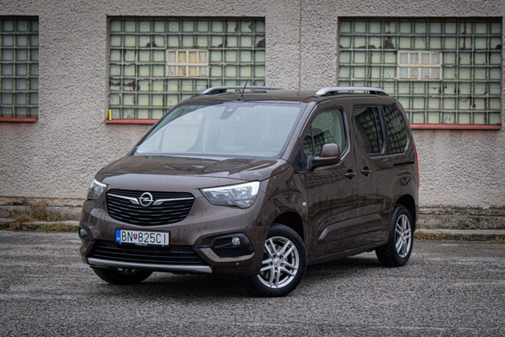 Opel Combo Life 1.5 CDTI 130k Innovation, 96kW, M6 / AJ NA SPLÁTKY / PROTIÚČET /