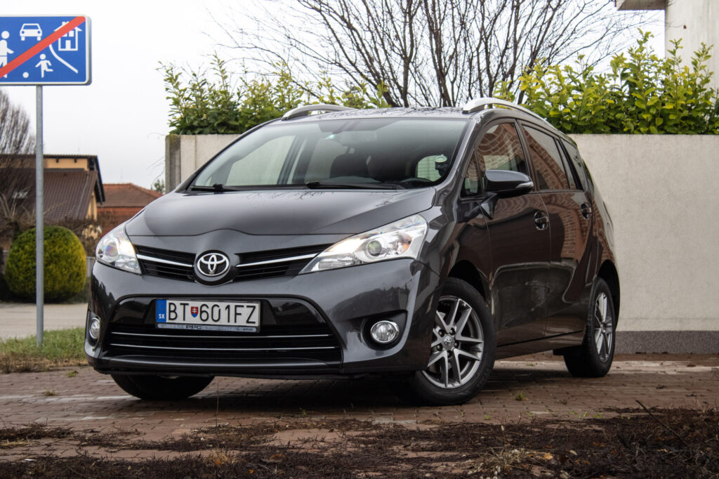 Toyota Verso 1.8 l Valvematic Style MDS /AJ NA SPLÁTKY / PROTIÚČET