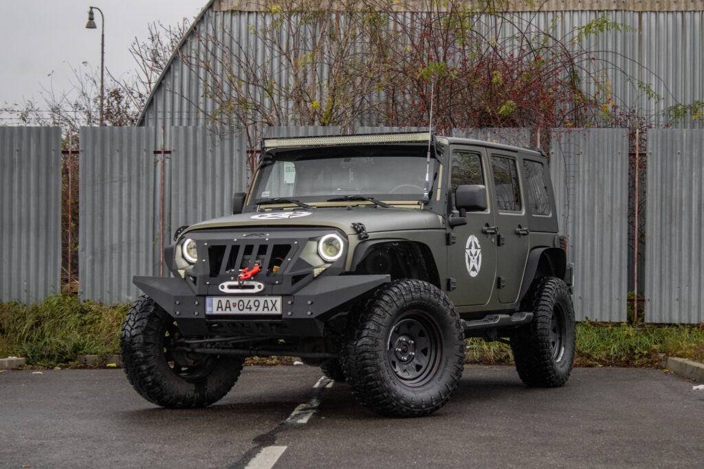 Jeep Wrangler 3.8 V6 / AJ NA SPLÁTKY / PROTIÚČET /