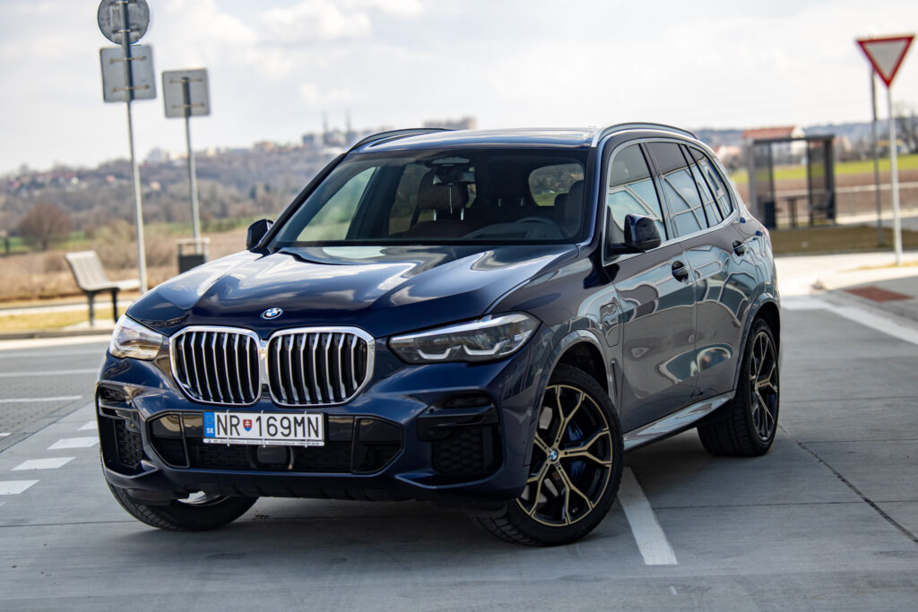 BMW X5 xDrive45e / AJ NA SPLÁTKY / PROTIHODNOTA /
