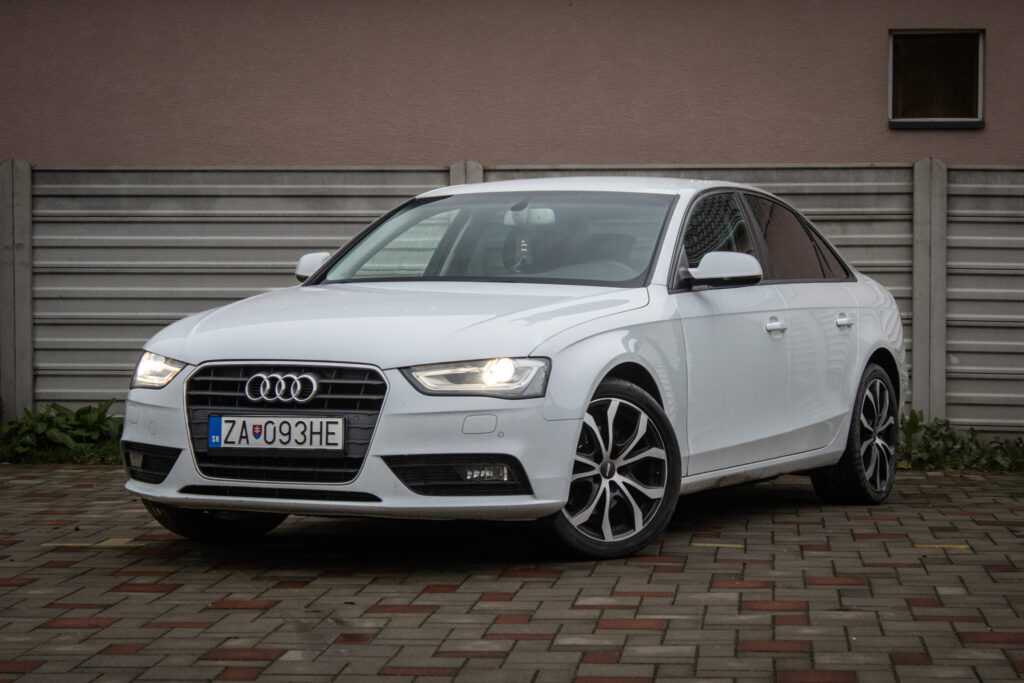 Audi A4 2.0 TDI multitronic // AJ NA SPLÁTKY / PROTIÚČET
