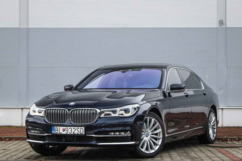 BMW Rad 7 740Ld xDrive A/T 235kW / AJ NA SPLÁTKY / PROTIÚČET /